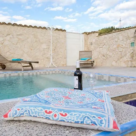 فيلة Tipica Casa Tua